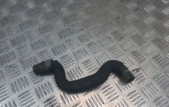 Audi A8 S8 D4 4H Engine coolant pipe/hose 4H0121471D 4H0121471
