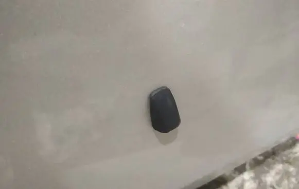 Toyota Avensis T250 Windshield washer spray nozzle