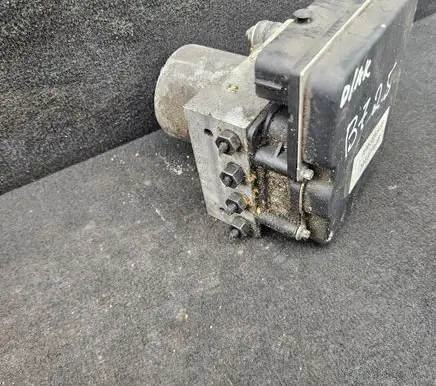 Audi A4 S4 B7 8E 8H ABS Pump 8E0910517D 8E0614517AK