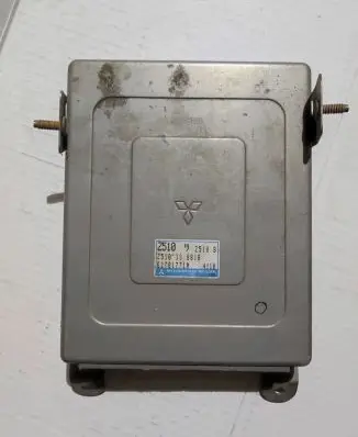 Mazda 323 Engine control unit/module Z51018881B Z1018881