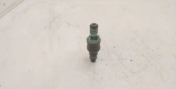 BMW 5 E39 Fuel injector 0280150415