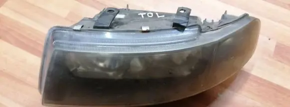 Seat Toledo II (1M) Headlight/headlamp 00893637
