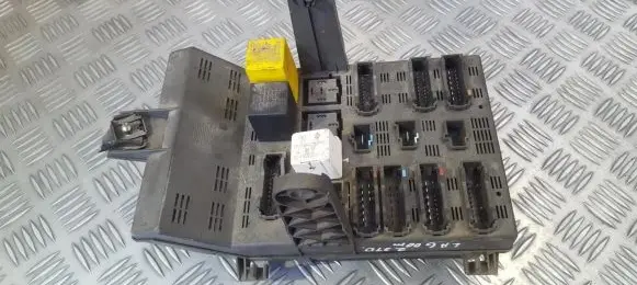 Renault Laguna I Fuse box set 7700427844a 7700427844-a