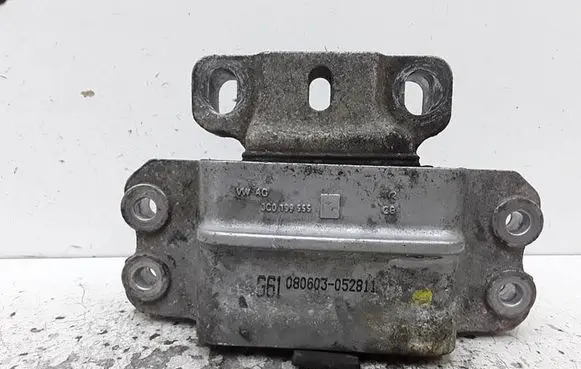 Volkswagen PASSAT B6 Engine mount bracket 3C0199555