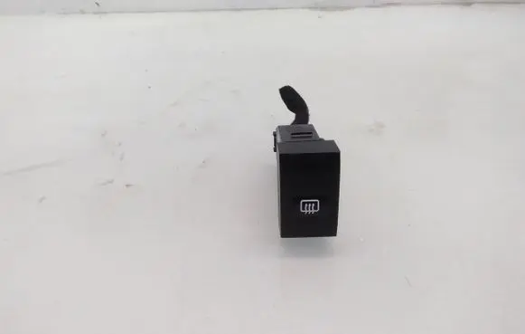 KIA Sorento Windscreen/window heater switch 864W03000