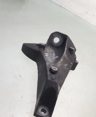 Audi A6 S6 C5 4B Gearbox mounting bracket 8D0399113AT
