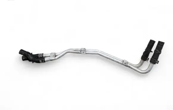 Audi Q7 4M Engine coolant pipe/hose 4M0121071C