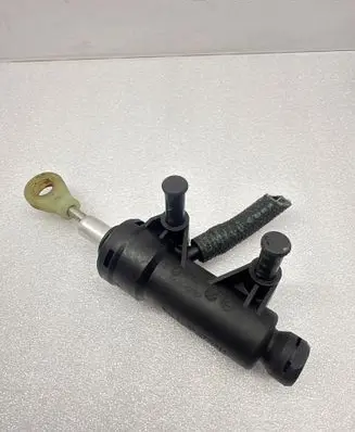 Clutch master cylinder