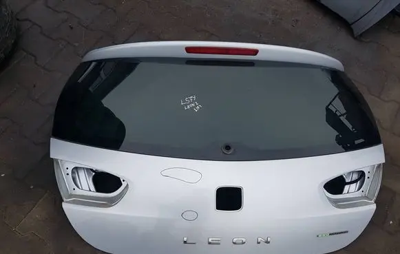 Seat Leon (1P) Truck tailgate 