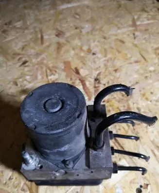 Audi A4 S4 B7 8E 8H ABS Pump 8E0910517B018