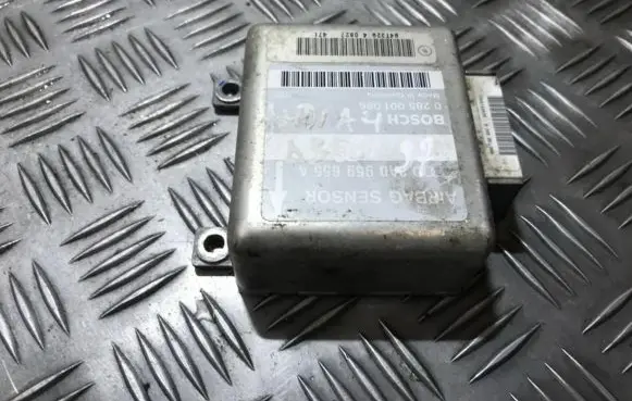 Audi A4 S4 B5 8D Airbag control unit/module 8a0959655a 0285001086