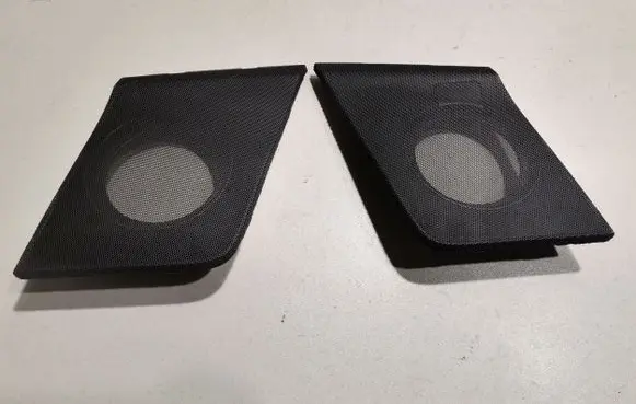 Side speaker trim/cover
