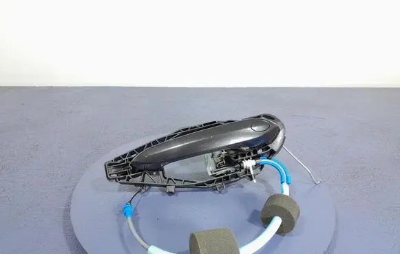BMW X3 E83 Front door exterior handle 9881773