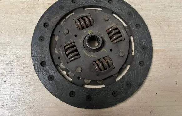 Opel Kadett D Clutch pressure plate 90166739