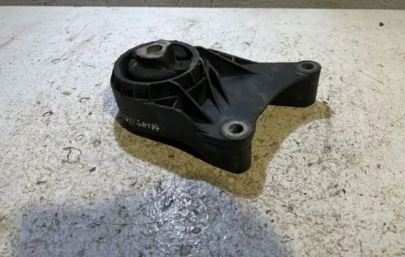 Opel Insignia A Engine mount bracket 13227767