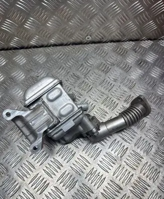 KIA Sportage EGR valve cooler 284602U001 2019012160 NUENG16L