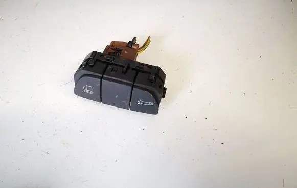 Peugeot 508 Fuel tank opening switch 96770584zd
