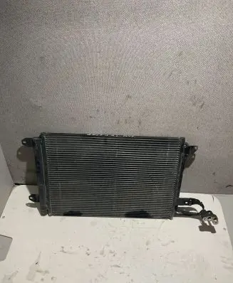 Volkswagen Golf Plus A/C cooling radiator (condenser)