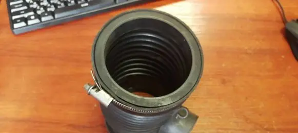 BMW 7 E38 Air intake hose/pipe 1432411