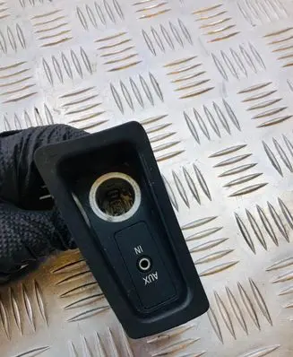 BMW 1 E81 E87 AUX in-socket connector 911041203
