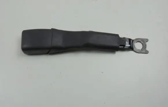 Peugeot 107 Front seatbelt buckle B59015355