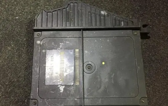 Mercedes-Benz E W210 Comfort/convenience module 2108203826 335626
