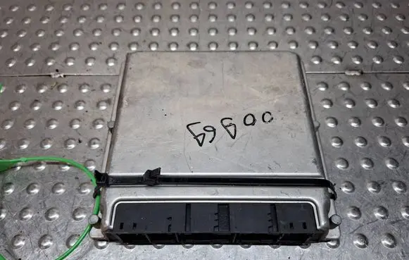Mercedes-Benz E W210 Engine control unit/module S27705952 A6121531379 0281010538
