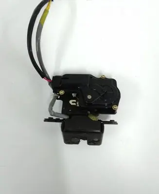 Toyota Avensis T250 Loading door lock 