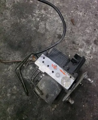Mercedes-Benz Sprinter W901 W902 W903 W904 ABS Pump 0265950137