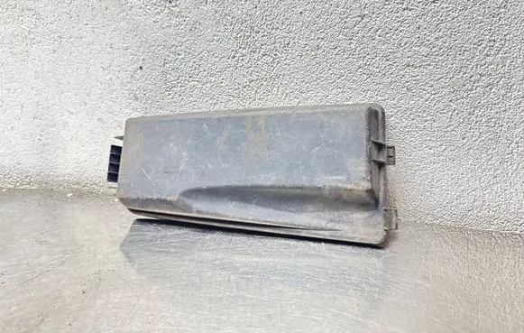 Opel Vectra C Fuse box cover 24438039