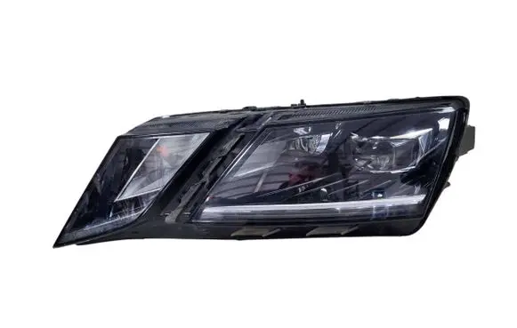 Skoda Octavia Mk3 (5E) Headlight/headlamp 5E1941015E 030110423107 E15A6369