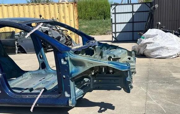 Tesla Model Y Front quarter panel 