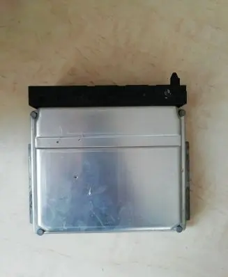 Volvo XC90 Engine control unit/module 30637733A 1039S00000 0281011078