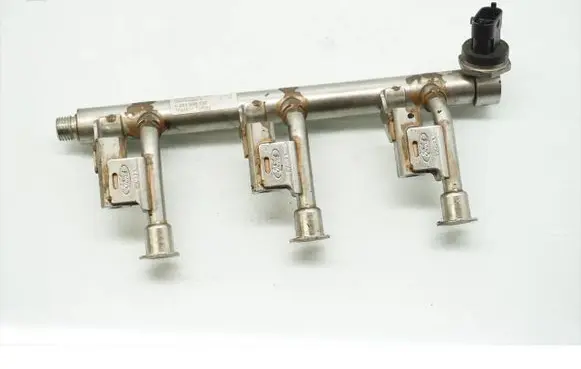 Ford Focus Fuel main line pipe CM5G-9H487-HB