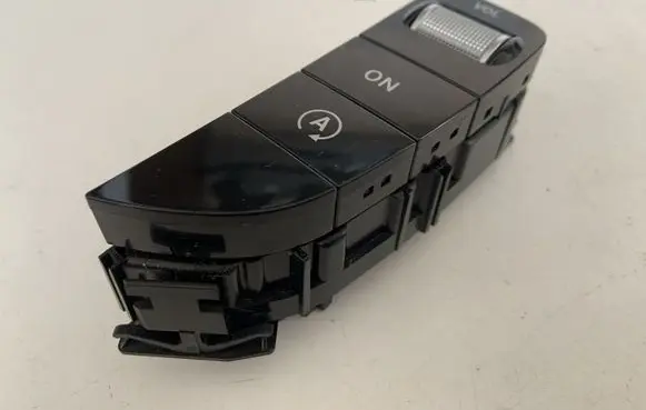 Mercedes-Benz C W205 Head unit multimedia control A2059055603