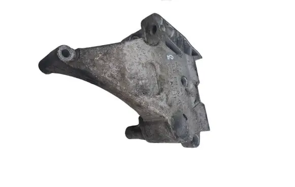Volkswagen PASSAT B6 Engine mounting bracket 03G199207G