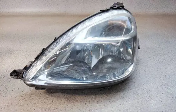 Mercedes-Benz A W168 Headlight/headlamp A1688201761