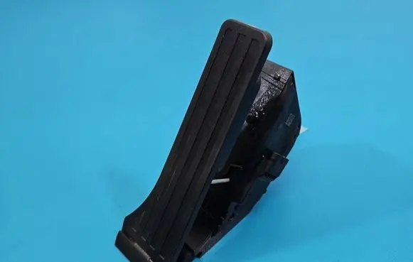 Mercedes-Benz E W213 Accelerator throttle pedal A2053000004 IMPRK1562918