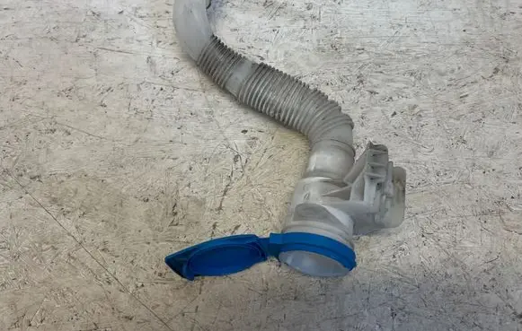Volkswagen PASSAT B8 Window washer liquid tank fill tube 5G0955455