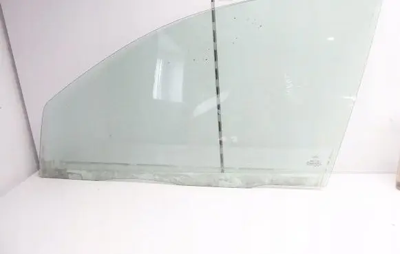 Ford Mondeo Mk III Front door window glass four-door 43R000015