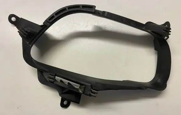 Jeep Cherokee Headlight/headlamp mounting bracket 6002TN0024