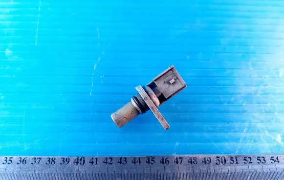 Ford Transit Camshaft position sensor 6C1112K073AC