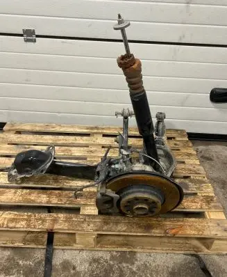 Audi Q3 8U Rear wheel hub spindle/knuckle 