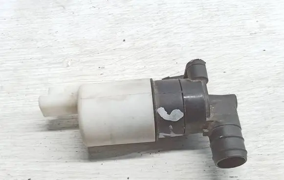 Peugeot 607 Windscreen/windshield washer pump