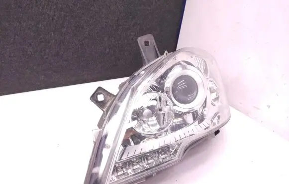 Mercedes-Benz Vito Viano W639 Headlight/headlamp 16589900 16589901 HCHRDCRKBRLAPL16