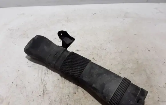 BMW X4 F26 Air intake duct part 7811019