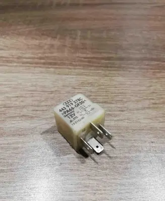 Audi A6 S6 C5 4B Other relay 443919578c 267 White