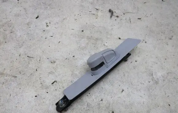 Honda CR-V Seat belt adjustment rail GMAUTO4574097