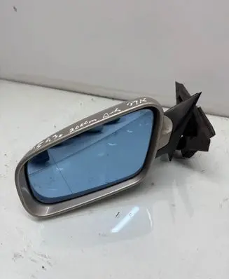 Audi A4 S4 B5 8D Front door electric wing mirror RS0225401