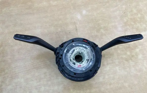 Tesla Model 3 Wiper turn signal indicator stalk/switch 1097662000